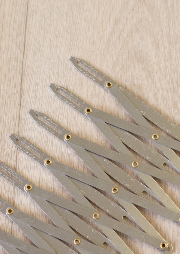 Règle de mesure pour boutonnières - Image 3